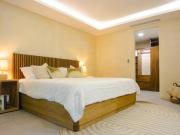 A SOLO UNOS PASOS DEL MAR Y LA FAMOSA 5TA AVENIDA