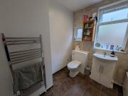 A spacious 2 bed ground floor warner flat with gar
