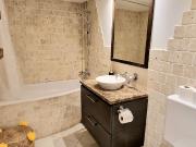 A spacious apartment of 55 m² on a street and a...