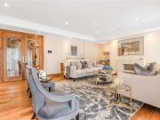 A spacious four bedroom ground floor apartment ideal for...