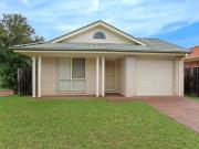 A SPACIOUS SINGLE LEVEL FAMILY HOME!