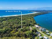 A Spectacular North Shore Escape