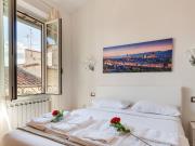 A Stone's throw from DUOMO and ACCADEMIA GALLERY