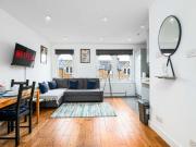 A Stunning Flat In West Hampstead Have A Look!