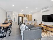 A stunning townhouse in Harpley!