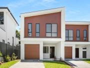 A stylish duplex retreat in leafy Keiraville