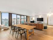 A superb three bedroom lateral apartment to rent in...