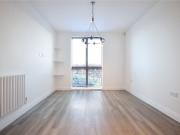 A superbly presented 5 bedroom terraced home set over...