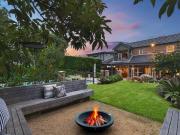 A Timeless Federation Beauty In West Kensington