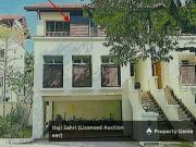 a townhouse with extra land yang beralamat pos di Unit...