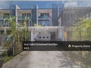 A tThree storey intermediate terraced house yang...