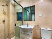 A Unique 1 Bedroom Apartment in a Boutique Block of only 8!