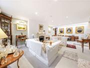 A unique furnished three double bedroom Mews House...