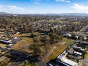 A UNIQUE OPPORTUNITY TO LIVE IN THE HEART OF WODONGA A UNIQUE OPPORTUNITY TO LIVE IN THE HEART OF WODONGA