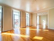 à venda Luxuoso apartamento, Calcada do Combro Santa...