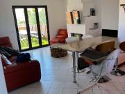 À venda – Apartamento duplex T3 com vista mar – Centro...