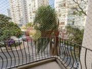 À Venda: Apartamento Reformado no Miolo da Vila Mascote...