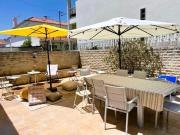 à venda Casa de alto padrão de 200 m2, Caselas Sao... à venda Casa de alto padrão de 200 m2, Caselas Sao...