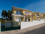 à venda Casa de alto padrão de 327 m2, Caldas da Rainha,...