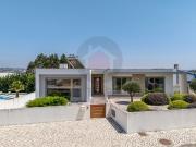 à venda Casa de alto padrão de 363 m2, Caldas da Rainha,...