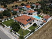 À VENDA Casa de charme com piscina, jardim e conforto...