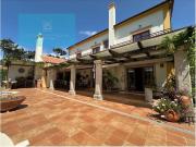 à venda Casa Exclusiva de 223 m2, Charneca de Caparica,...