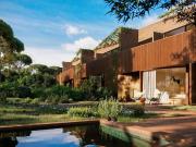 à venda Casa Exclusiva de 224 m2, Almada, Portugal