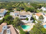 à venda Casa Exclusiva de 261 m2, Montinhos da Luz,...