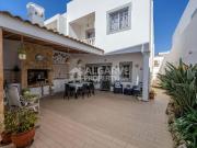 à venda Casa geminada de 141 m2, Olhão, Portugal