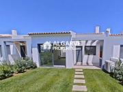 à venda Casa geminada de alto padrão de 180 m2,...