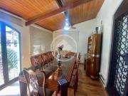 À venda encantadora casa em Vinhedo