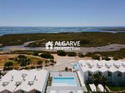 à venda Exclusiva casa geminada de 174 m2, Moncarapacho...