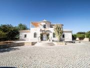 à venda Exclusiva mansão de 227 m2, Boliqueime, Portugal