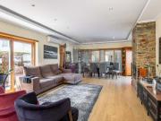 à venda Exclusiva mansão de 3 dormitórios, Loures, Portugal