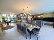 à venda Mansão de 254 m2, Porto Alegre, Brasil