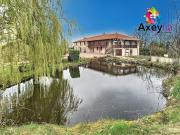A VENDRE 20 MIN DE ROANNE ENSEMBLE GITES RENOVES AVEC GR