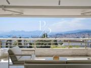 À vendre 5 pièces rénové Vue Panoramique Mer Cannes...
