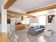 À Vendre à Cuers T5 Rénové avec Garage, Combles et...