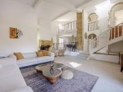 A vendre à Valbonne, villa au calme avec vue panoramique