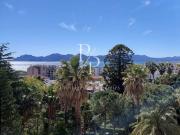 A vendre Appartement 3 pièces vue mer Proche Croisette...