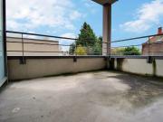 À vendre: Appartement lumineux avec terrasse, balcon et...