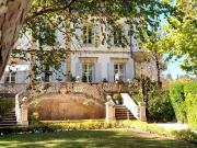 À Vendre: Appartement Unique type loft dans un Château...
