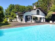 À vendre Ascain Villa avec piscine