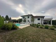 À vendre Belle maison familiale de 242.19 m² à Ségny,...