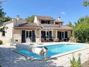 A vendre, Belle villa avec piscine à proximité de Vaison...