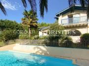 À vendre Bidart Maison avec piscine et aperçu mer sur...