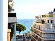 A Vendre Cannes Banane 100 Metres De La Croisette 53m²... A Vendre Cannes Banane 100 Metres De La Croisette 53m²...