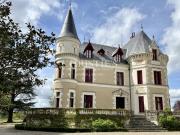 A vendre Château avec domaine et 74 hectares