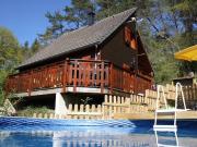 A vendre dans le Cantal, chalet proche d'une lac de...