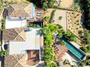 A VENDRE DEUX PROPRIETES CONTEMPORAINES VUE MER SUR LE...